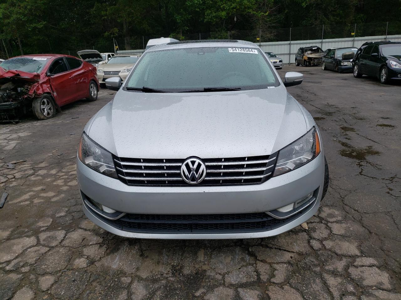 1VWBN7A3XEC082477 2014 Volkswagen Passat Se