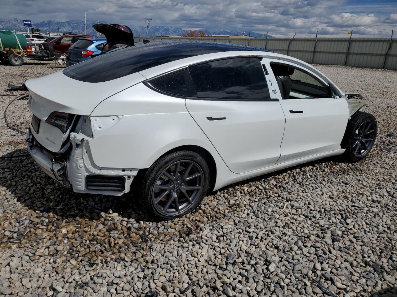 2021 Tesla Model 3 vin: 5YJ3E1EB1MF054994