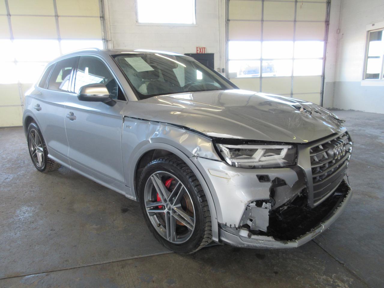 2018 Audi Sq5 Premium Plus vin: WA1A4AFY6J2137746