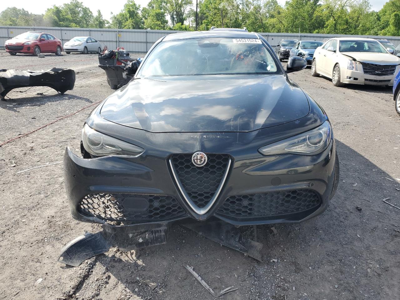 2017 Alfa Romeo Giulia Ti Q4 vin: ZARFAEENXH7552199