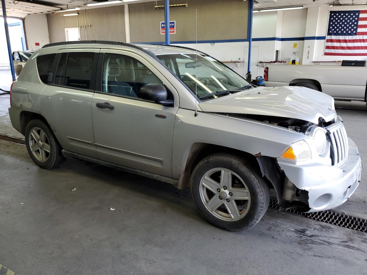 1J4FF47B09D105810 2009 Jeep Compass Sport