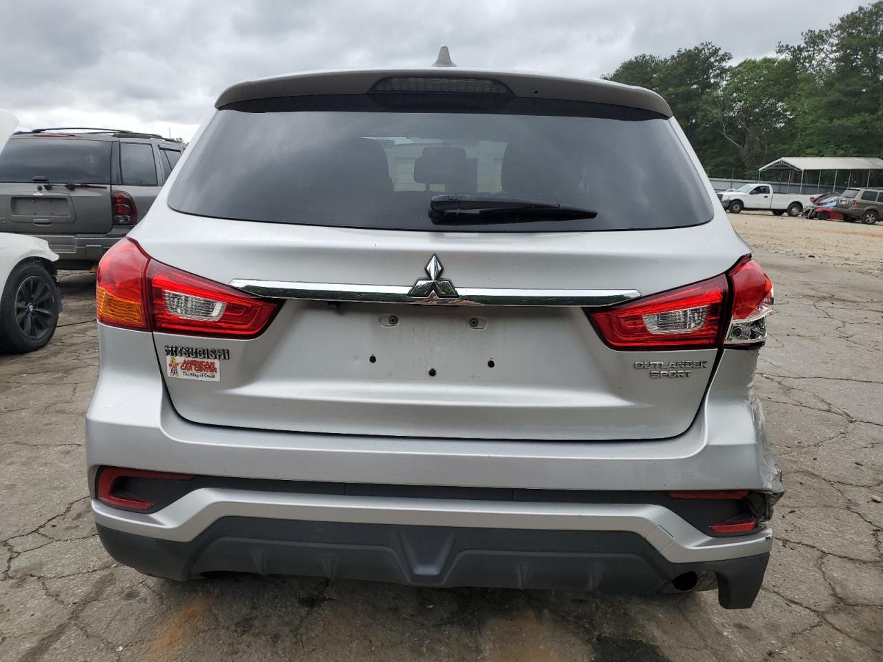 JA4AP3AU8JZ034861 2018 Mitsubishi Outlander Sport Es