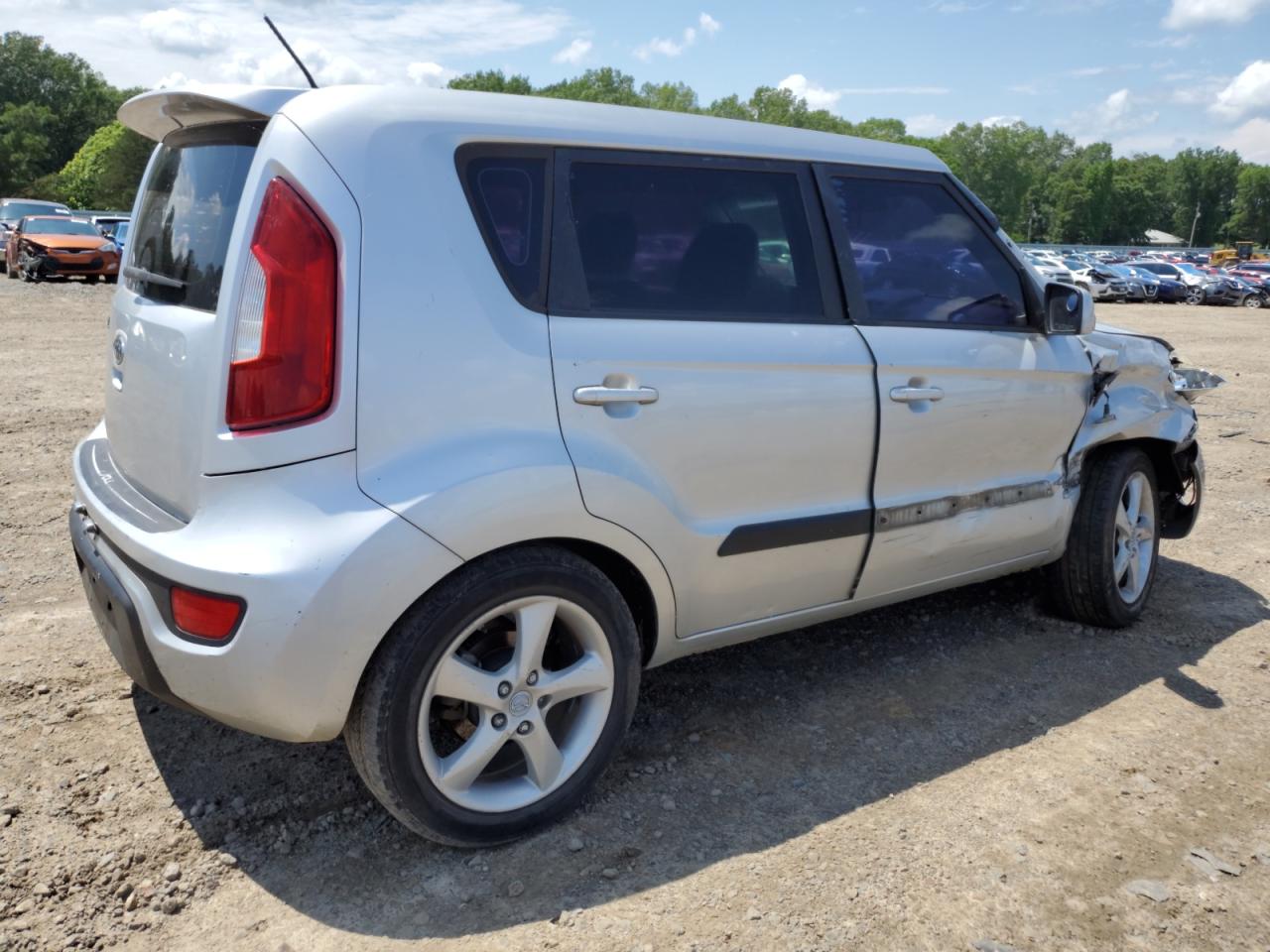 KNDJT2A51C7468204 2012 Kia Soul