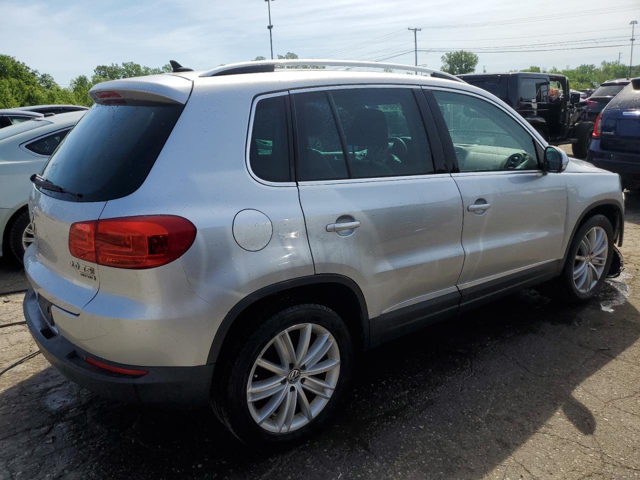 WVGBV7AX6CW543381 2012 Volkswagen Tiguan S