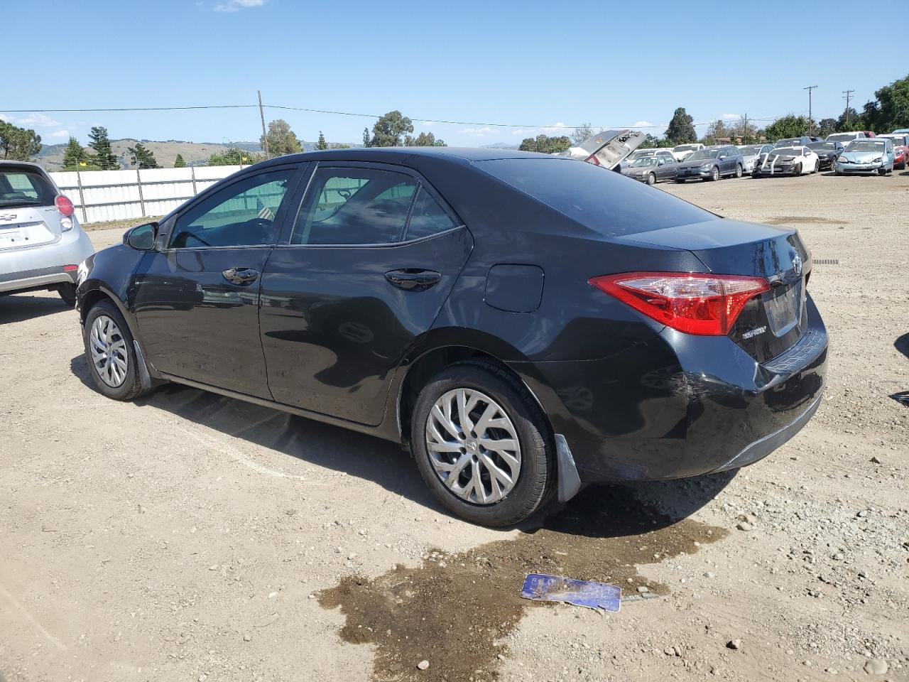 2T1BURHE2JC015155 2018 Toyota Corolla L