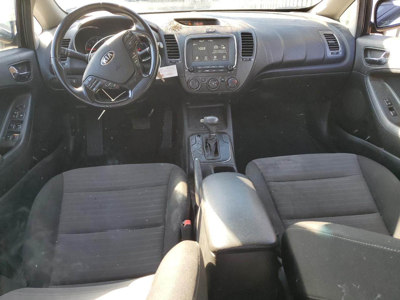 3KPFL4A70JE261822 2018 Kia Forte Lx