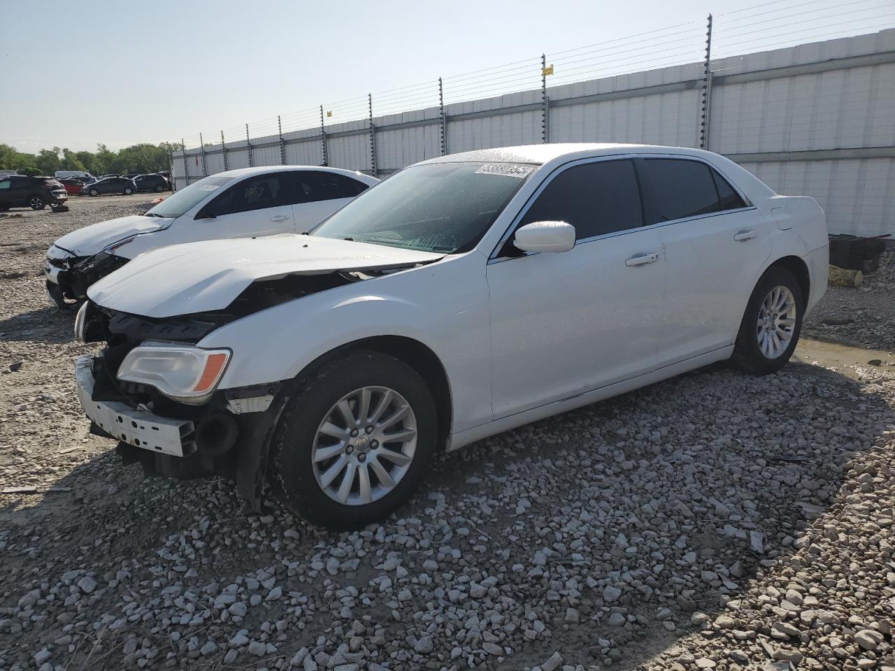 2C3CA4CG3BH536129 2011 Chrysler 300