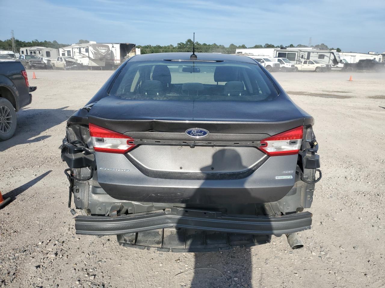 3FA6P0HD2JR224228 2018 Ford Fusion Se