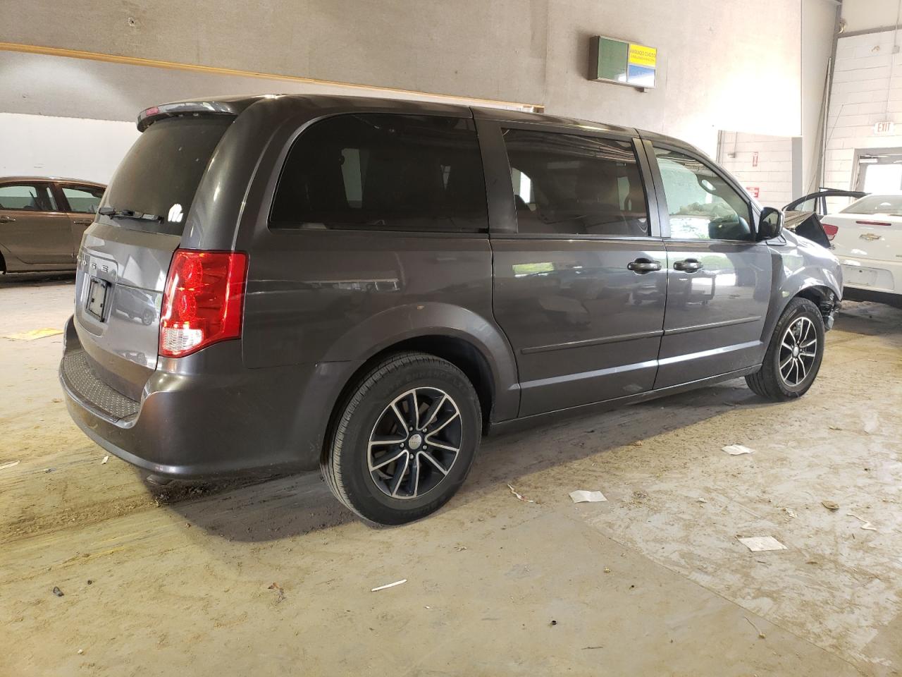 2C4RDGCG2HR646462 2017 Dodge Grand Caravan Sxt