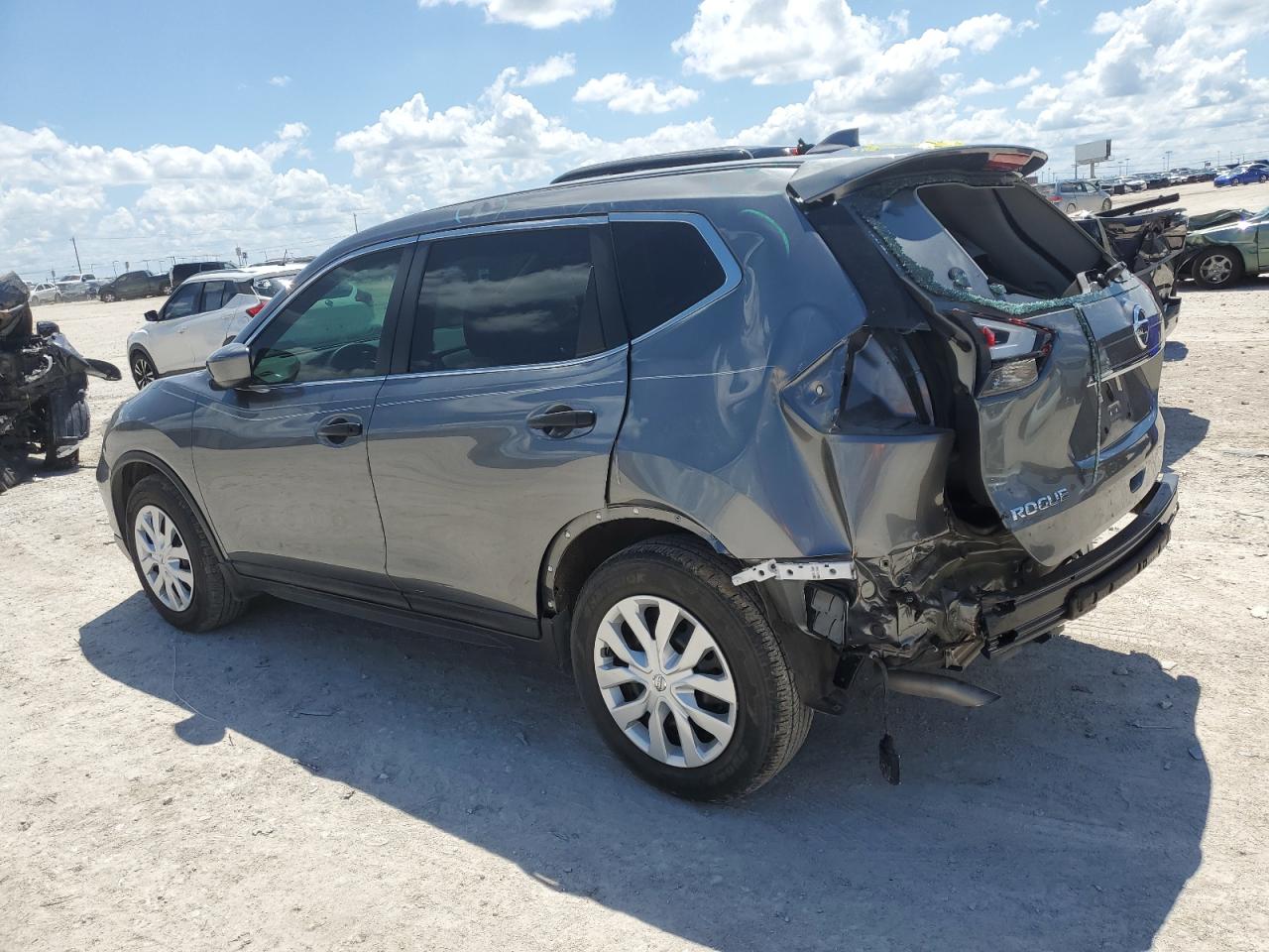 5N1AT2MT1JC717580 2018 Nissan Rogue S