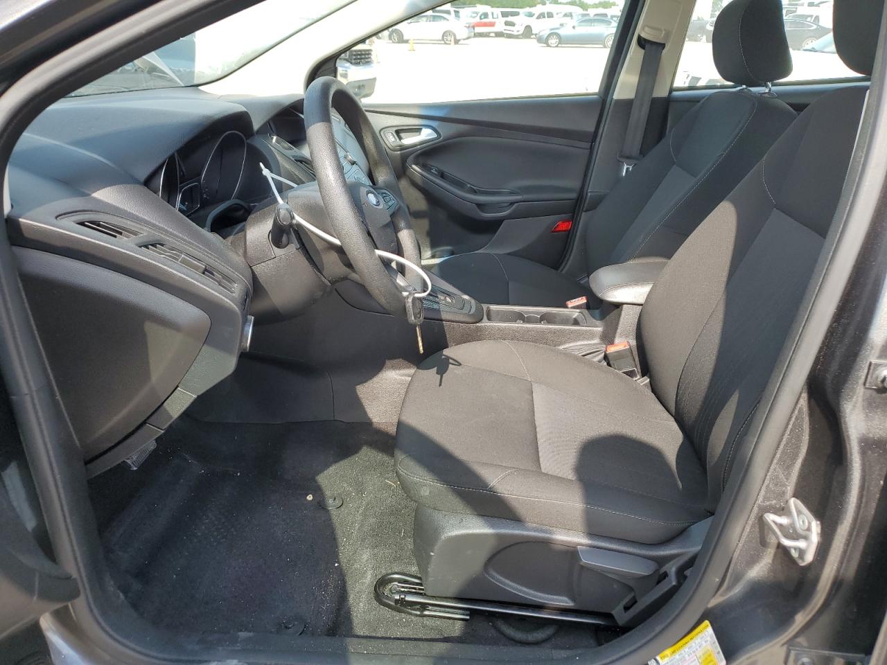 1FADP3F26HL288503 2017 Ford Focus Se