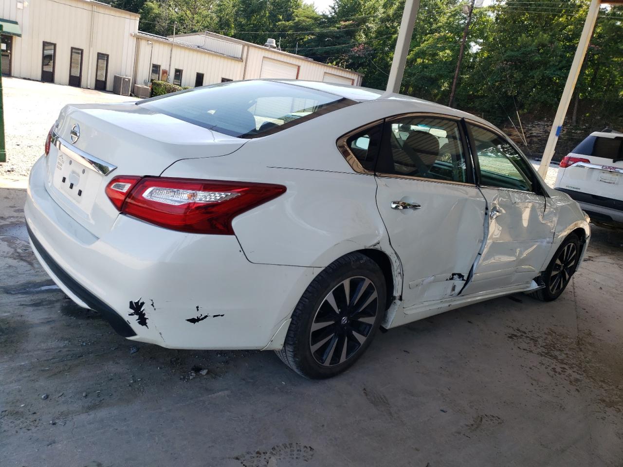 1N4AL3AP2GN392104 2016 Nissan Altima 2.5