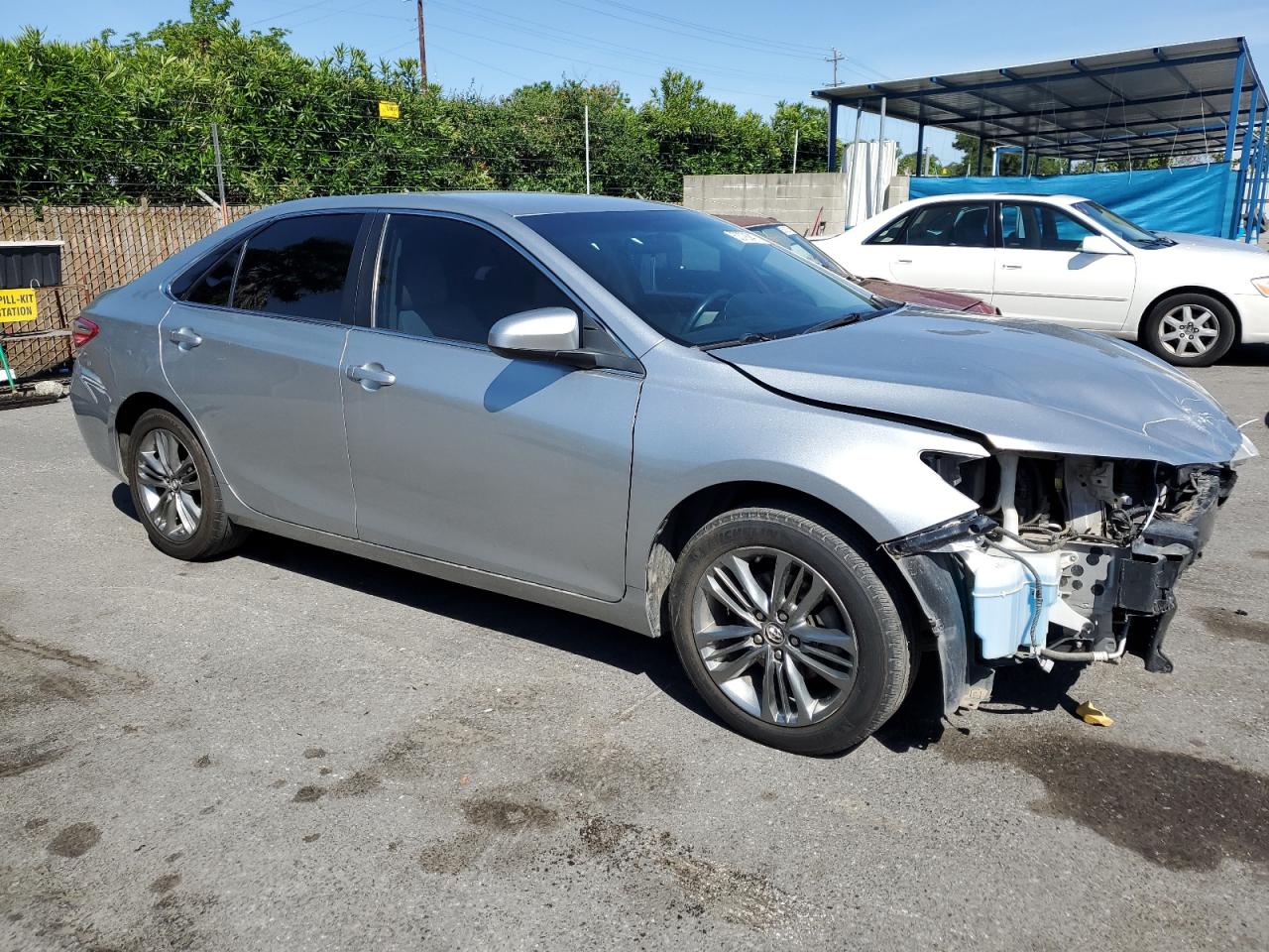 2016 Toyota Camry Le vin: 4T1BF1FK6GU256096