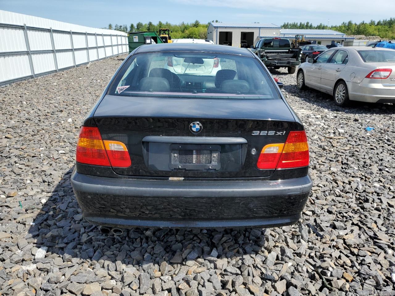 WBAEU33492PF65951 2002 BMW 325 Xi