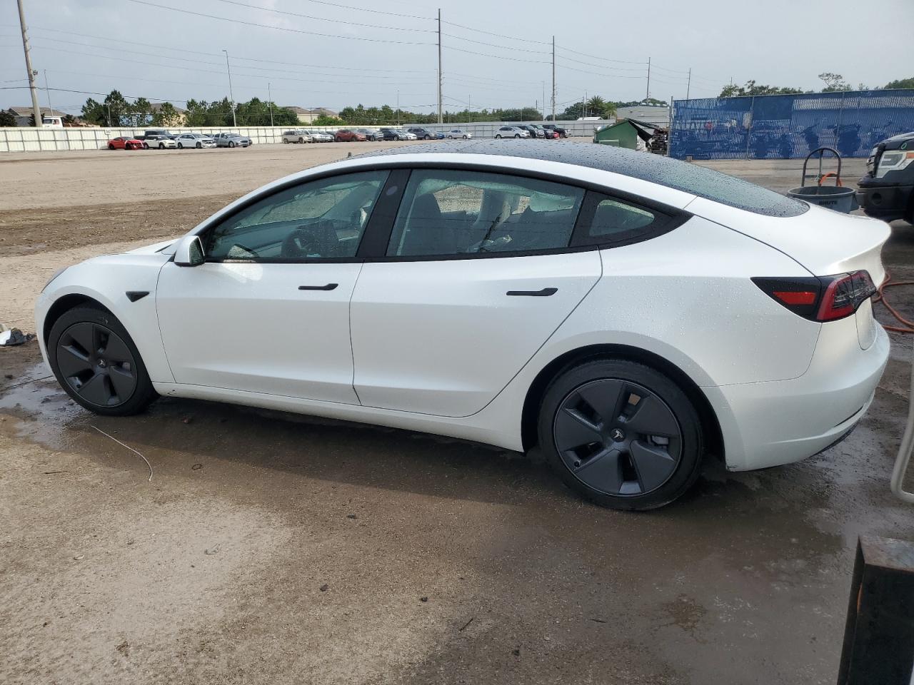 2023 Tesla Model 3 vin: 5YJ3E1EA5PF553017