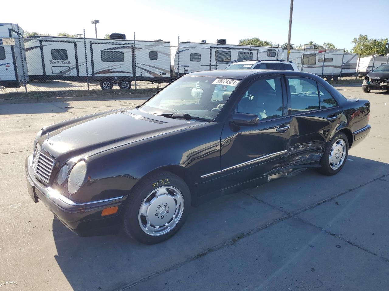 WDBJF55F5TJ012901 1996 Mercedes-Benz E 320