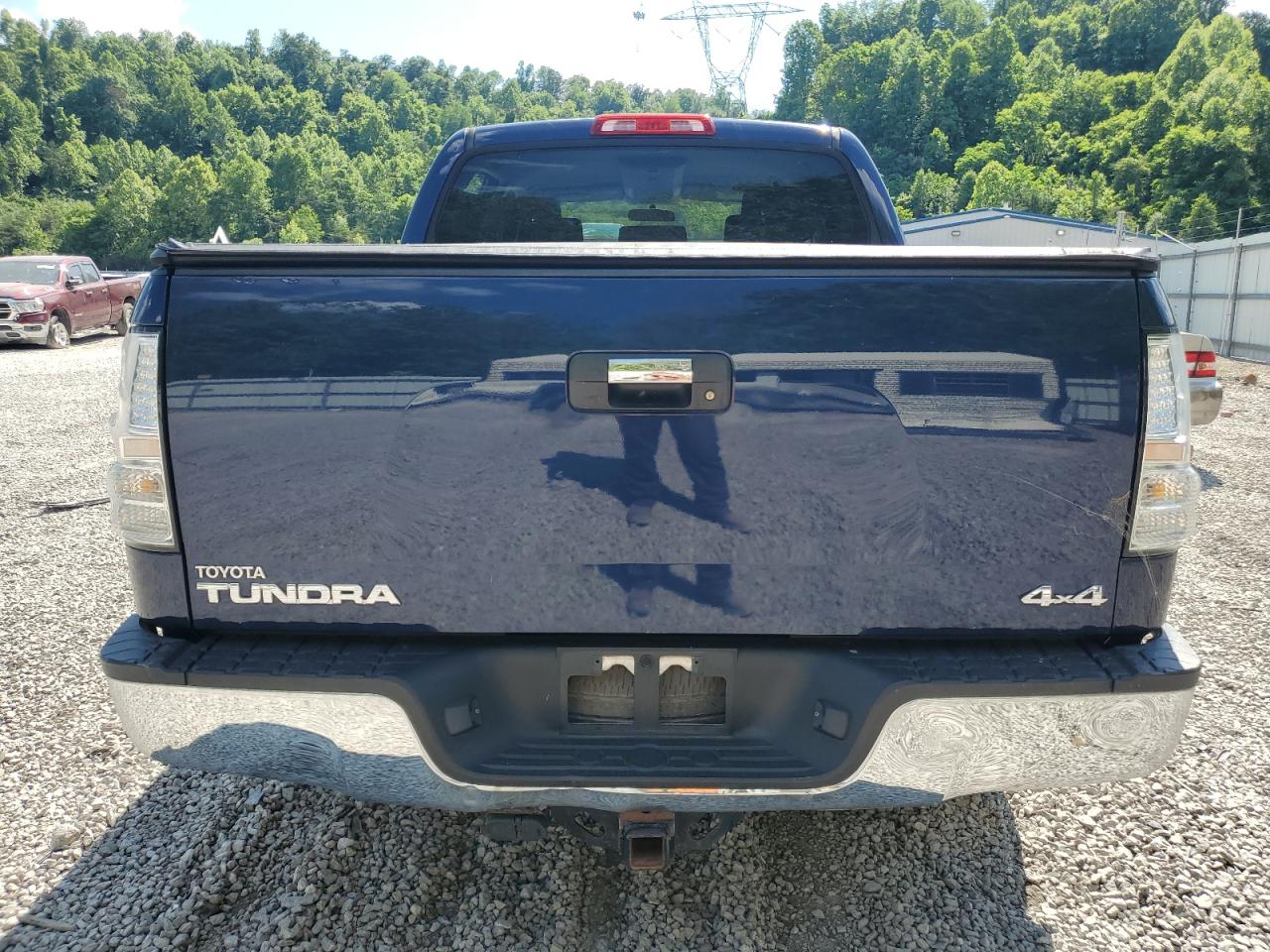 5TFDY5F18BX207639 2011 Toyota Tundra Crewmax Sr5