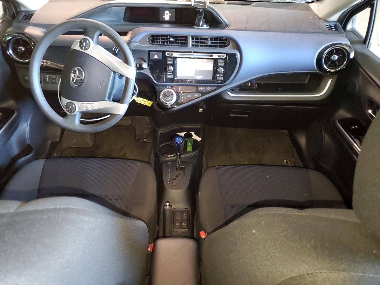 JTDKDTB30H1596822 2017 Toyota Prius C