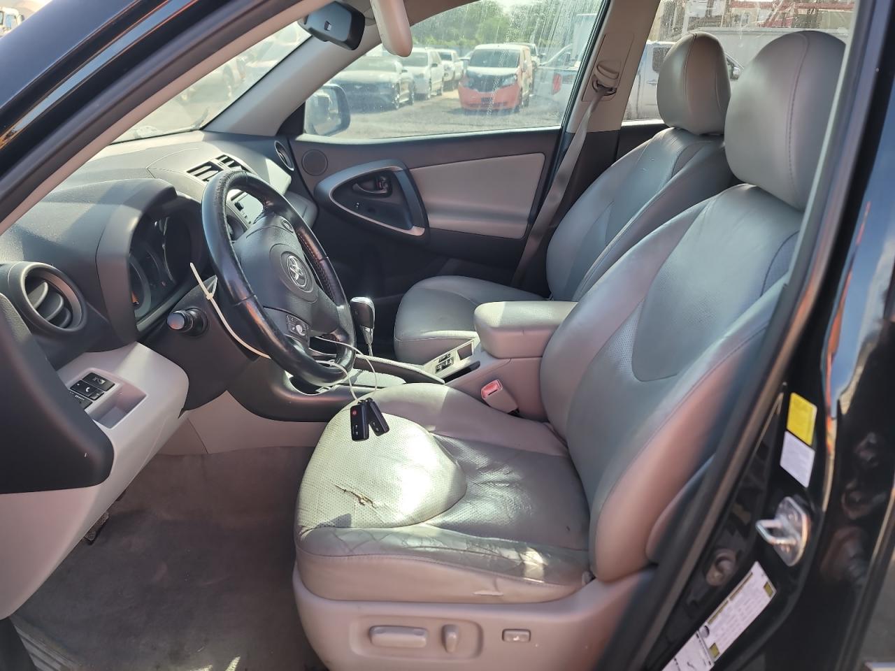 2T3DK4DV2BW045674 2011 Toyota Rav4 Limited