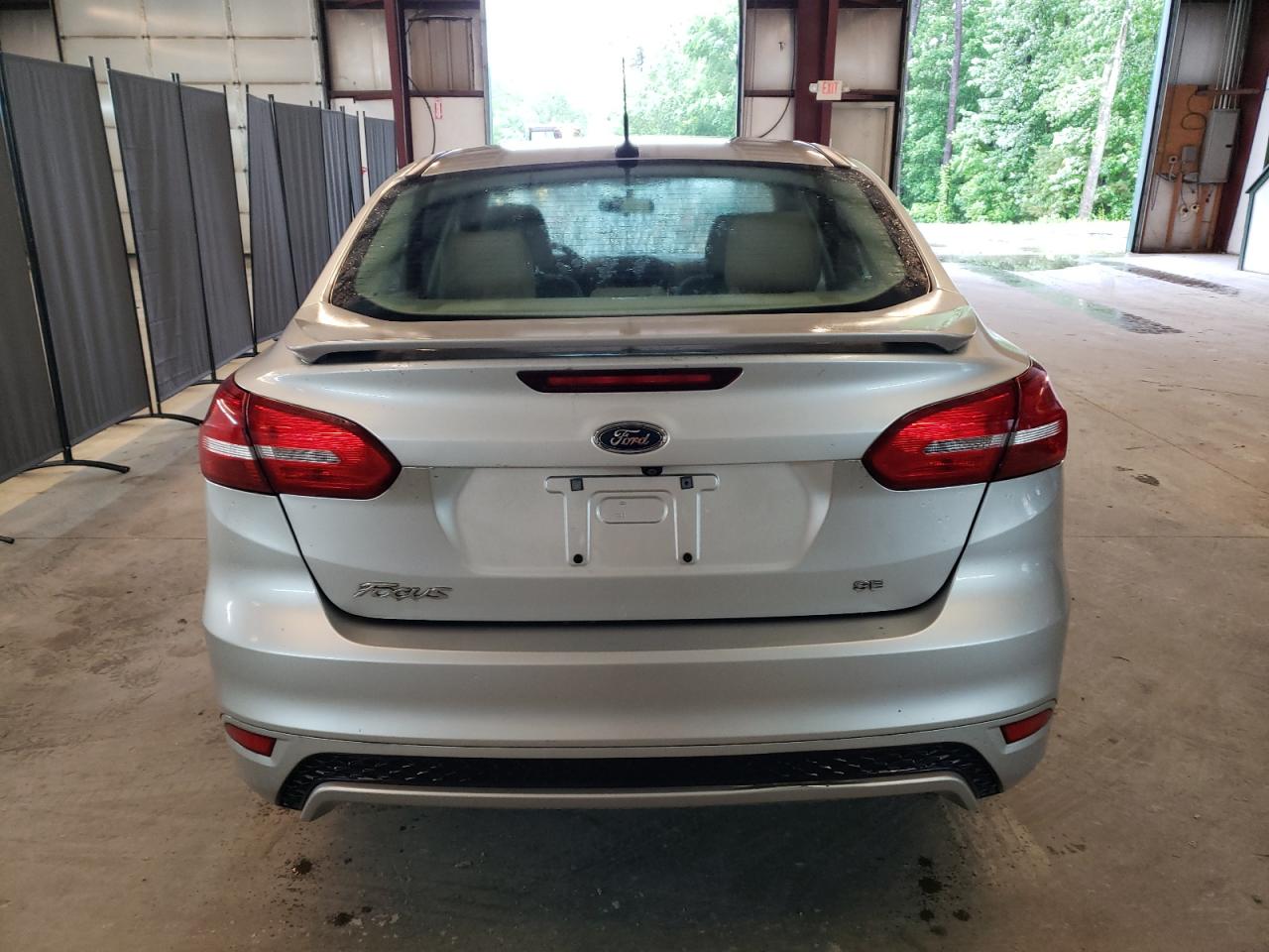 2015 Ford Focus Se vin: 1FADP3F26FL213233