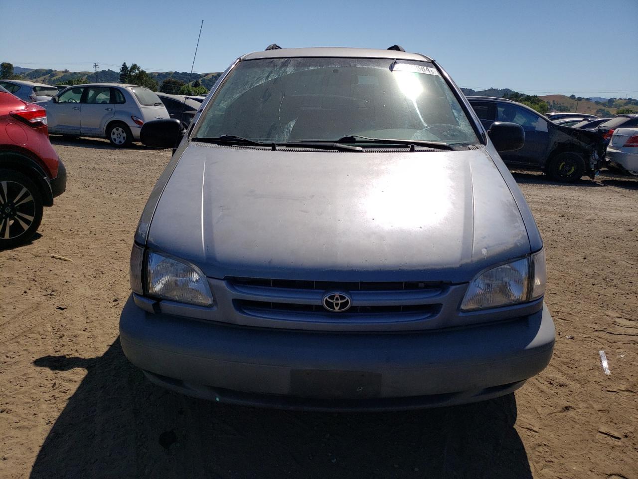 4T3ZF13C5WU030794 1998 Toyota Sienna Le