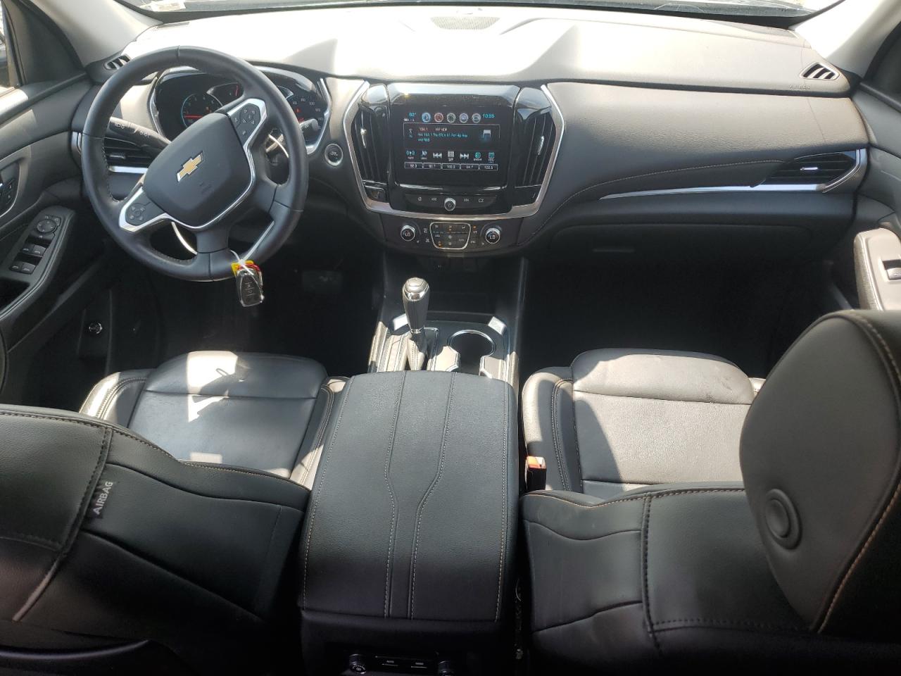 1GNERHKWXJJ106969 2018 Chevrolet Traverse Lt