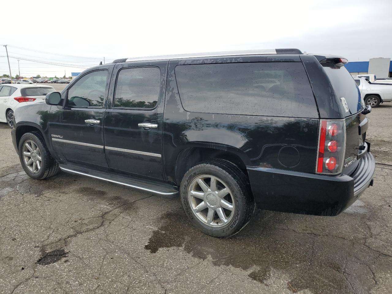 1GKS2MEF5CR257621 2012 GMC Yukon Xl Denali