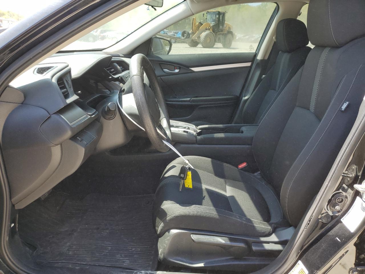 19XFC2F55JE202308 2018 Honda Civic Lx