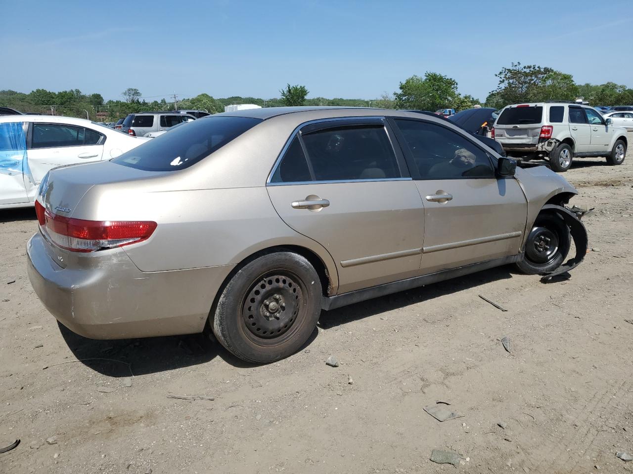 1HGCM563X3A147023 2003 Honda Accord Lx