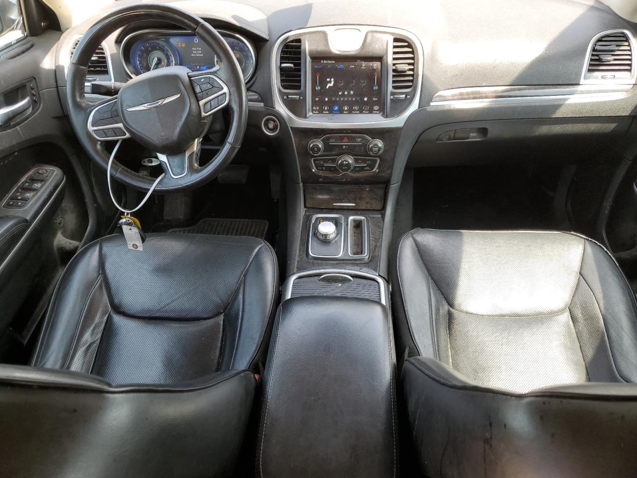 2C3CCAEG3KH698008 2019 Chrysler 300 Limited