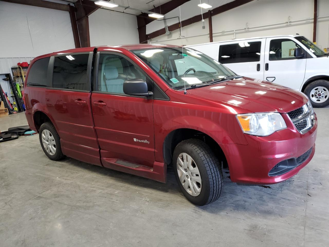 2C7WDGBGXFR703219 2015 Dodge Grand Caravan Se