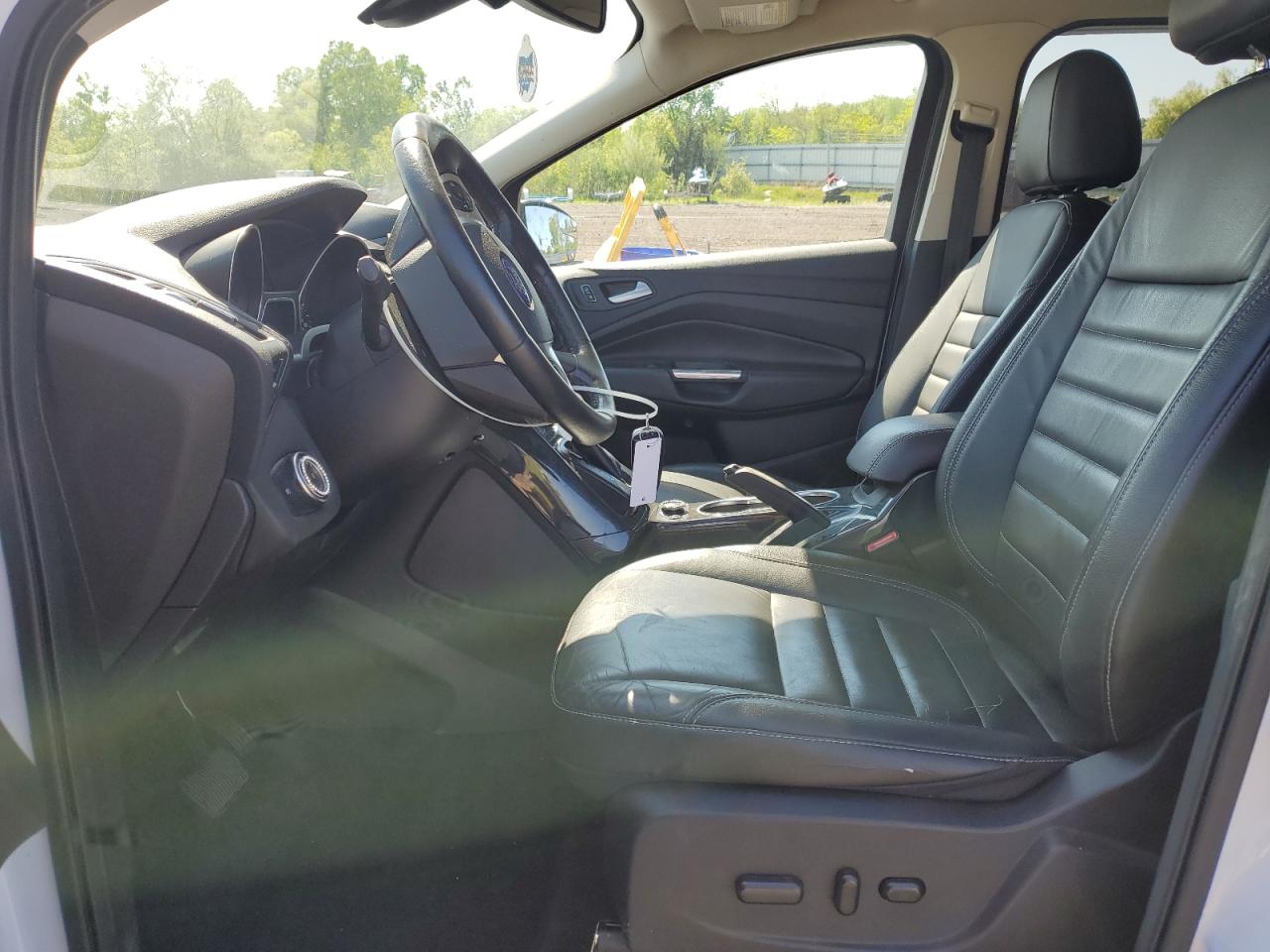 1FMCU9J97FUB58917 2015 Ford Escape Titanium