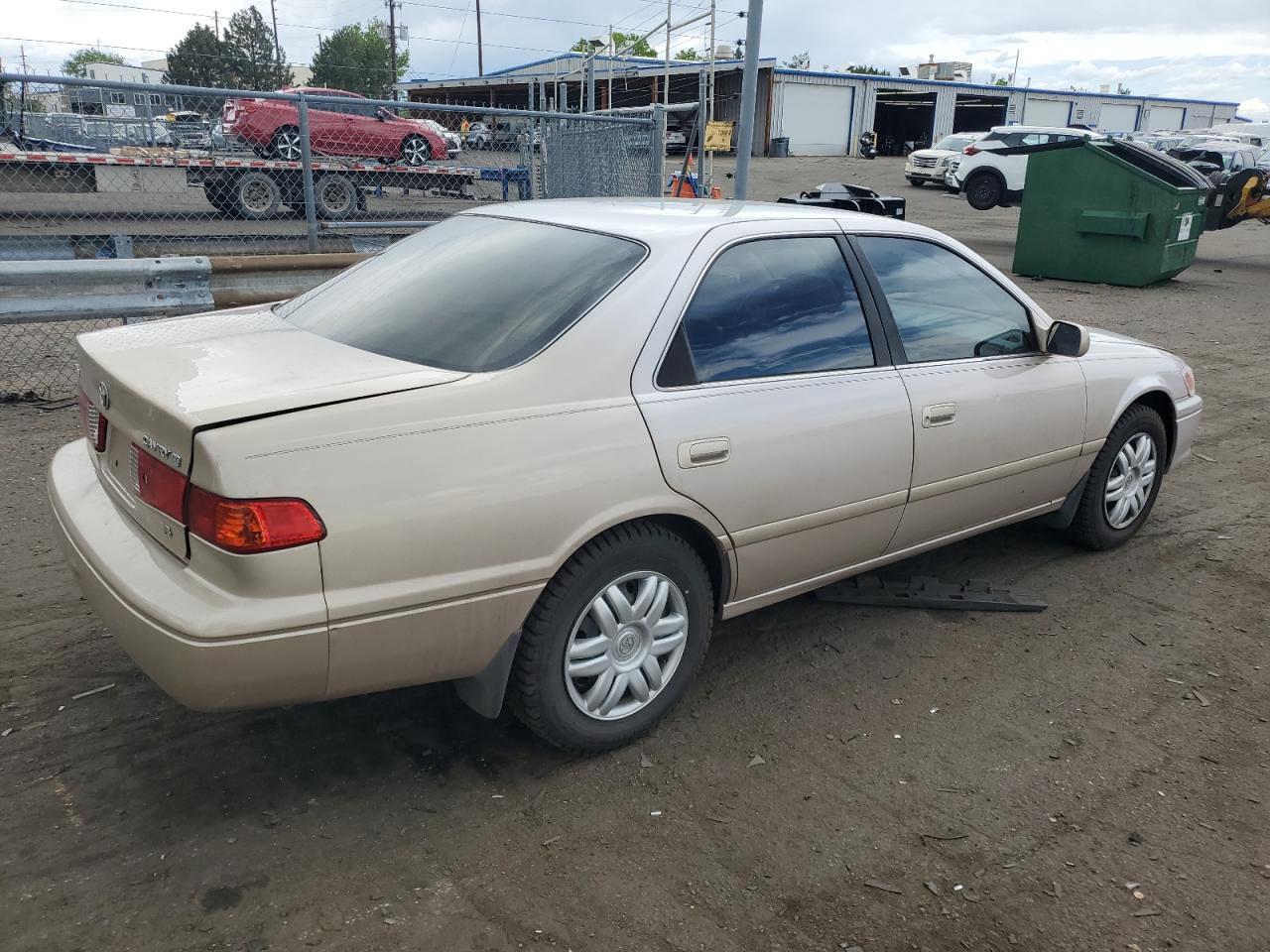 4T1BF22K0YU108779 2000 Toyota Camry Le