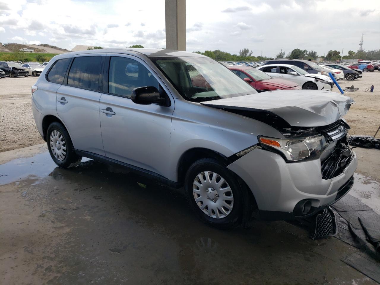 JA4AD2A30EZ004155 2014 Mitsubishi Outlander Es