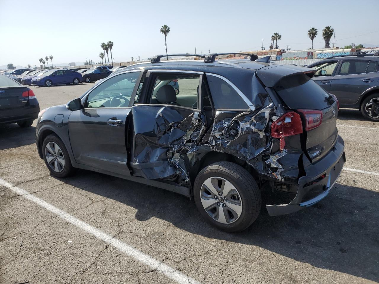 KNDCD3LD1K5335243 2019 Kia Niro Ex