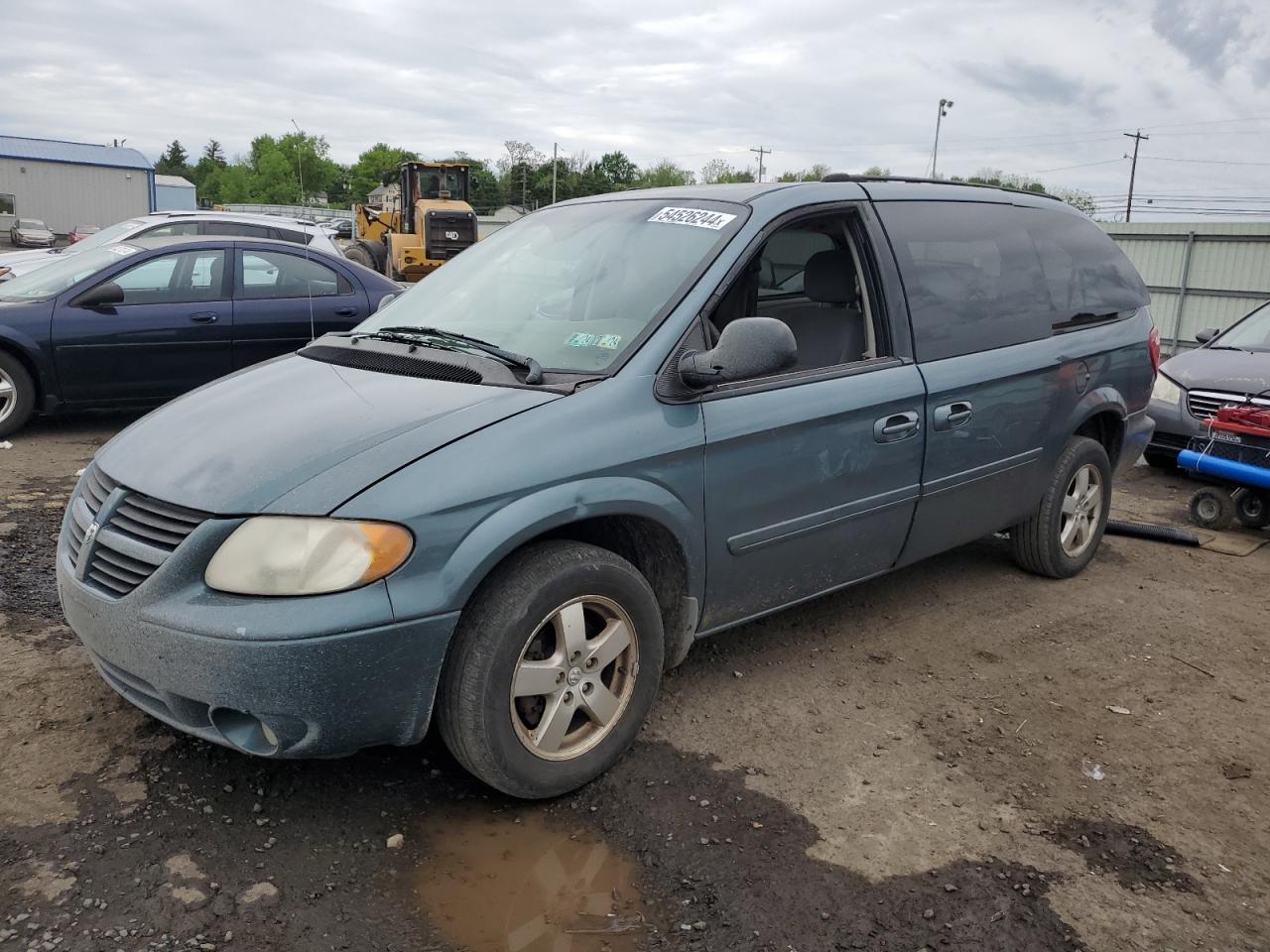 2D4GP44L35R573979 2005 Dodge Grand Caravan Sxt