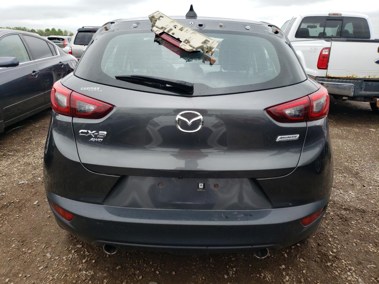 JM1DKFC71J0300946 2018 Mazda Cx-3 Touring