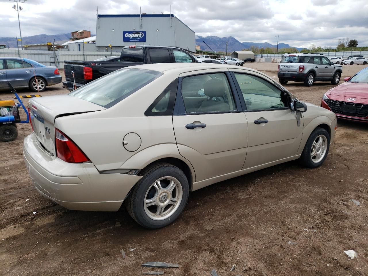 1FAFP34N27W354015 2007 Ford Focus Zx4