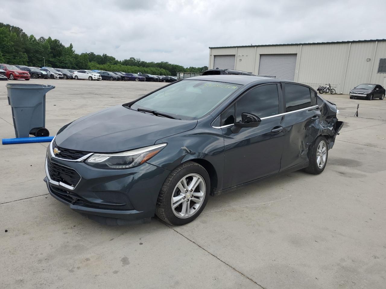 1G1BE5SM8H7135813 2017 Chevrolet Cruze Lt