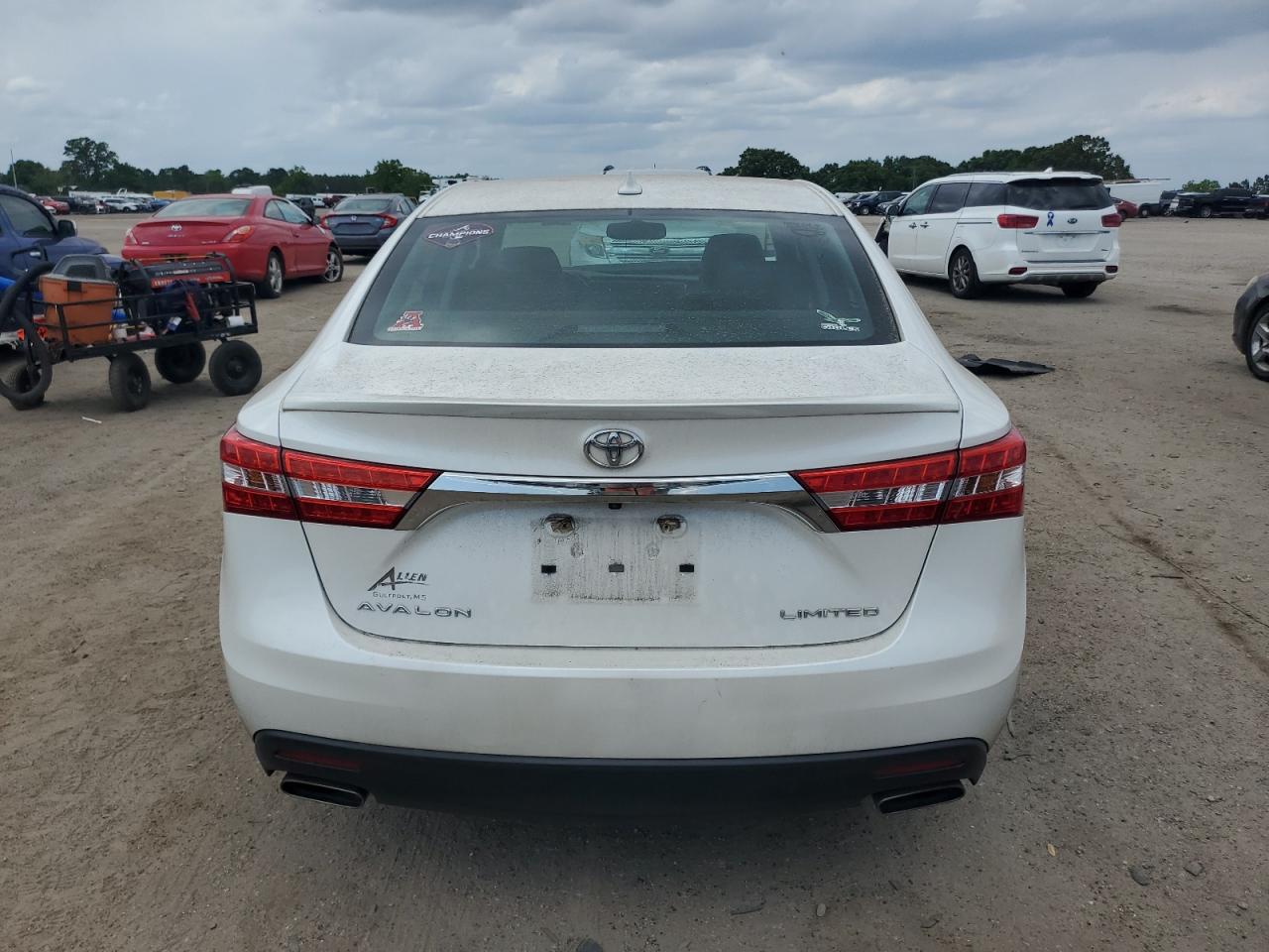 4T1BK1EB5FU170872 2015 Toyota Avalon Xle