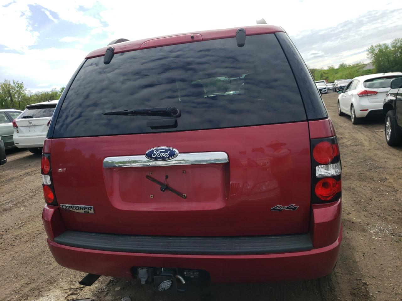 1FMEU73898UA58922 2008 Ford Explorer Xlt