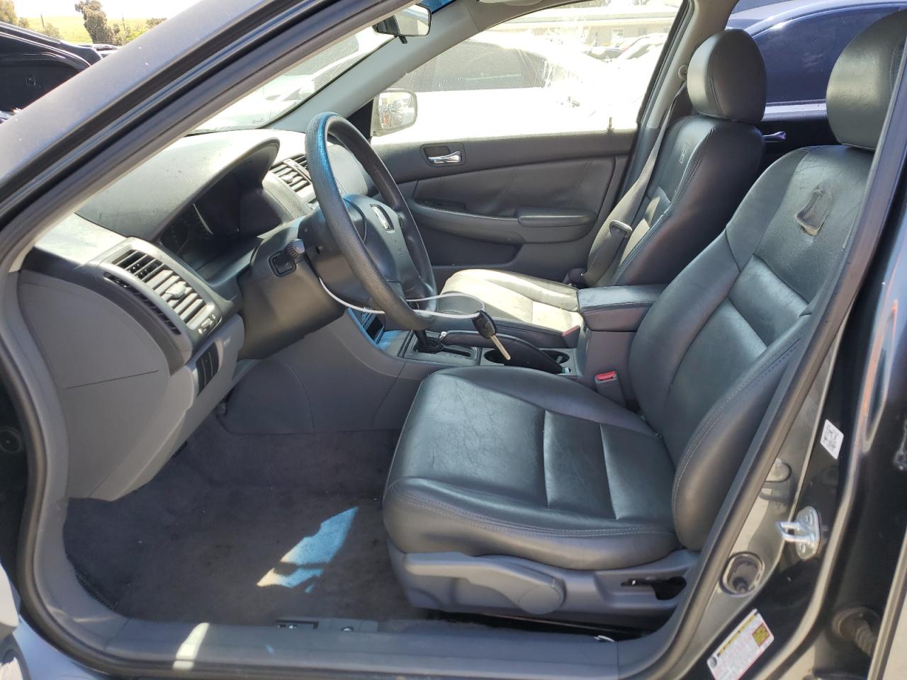 JHMCM56364C038528 2004 Honda Accord Lx