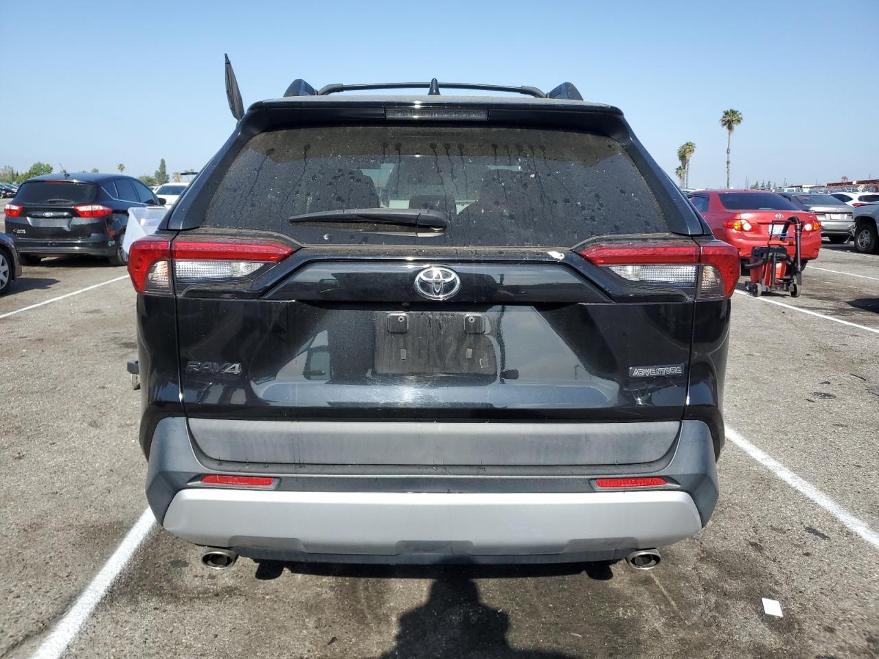 2T3J1RFVXKW008677 2019 Toyota Rav4 Adventure