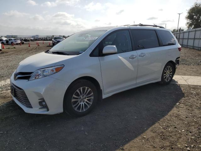 2020 Toyota Sienna Xle VIN: 5TDYZ3DC9LS081824 Lot: 55376914