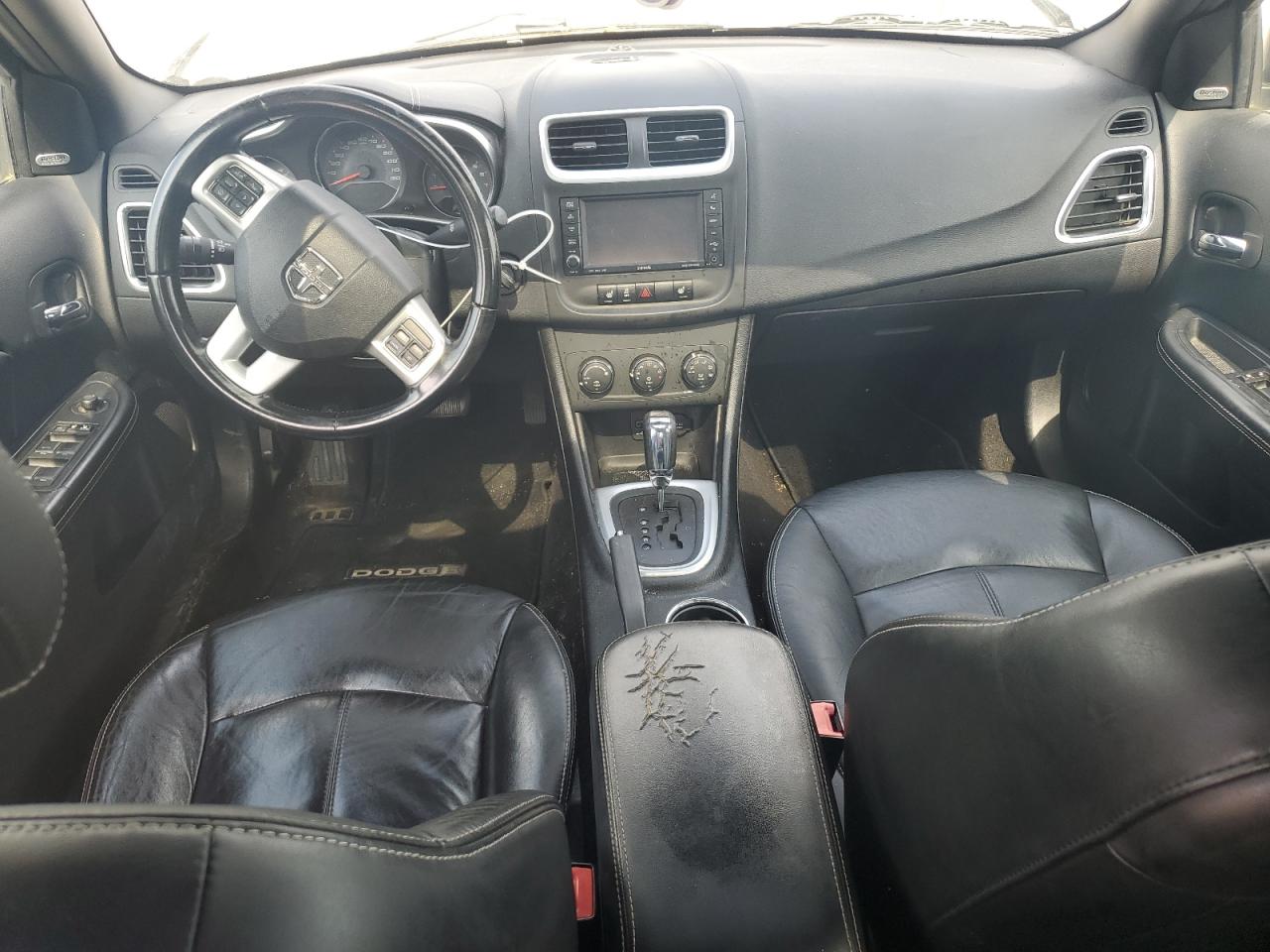 1B3BD2FG8BN583826 2011 Dodge Avenger Lux