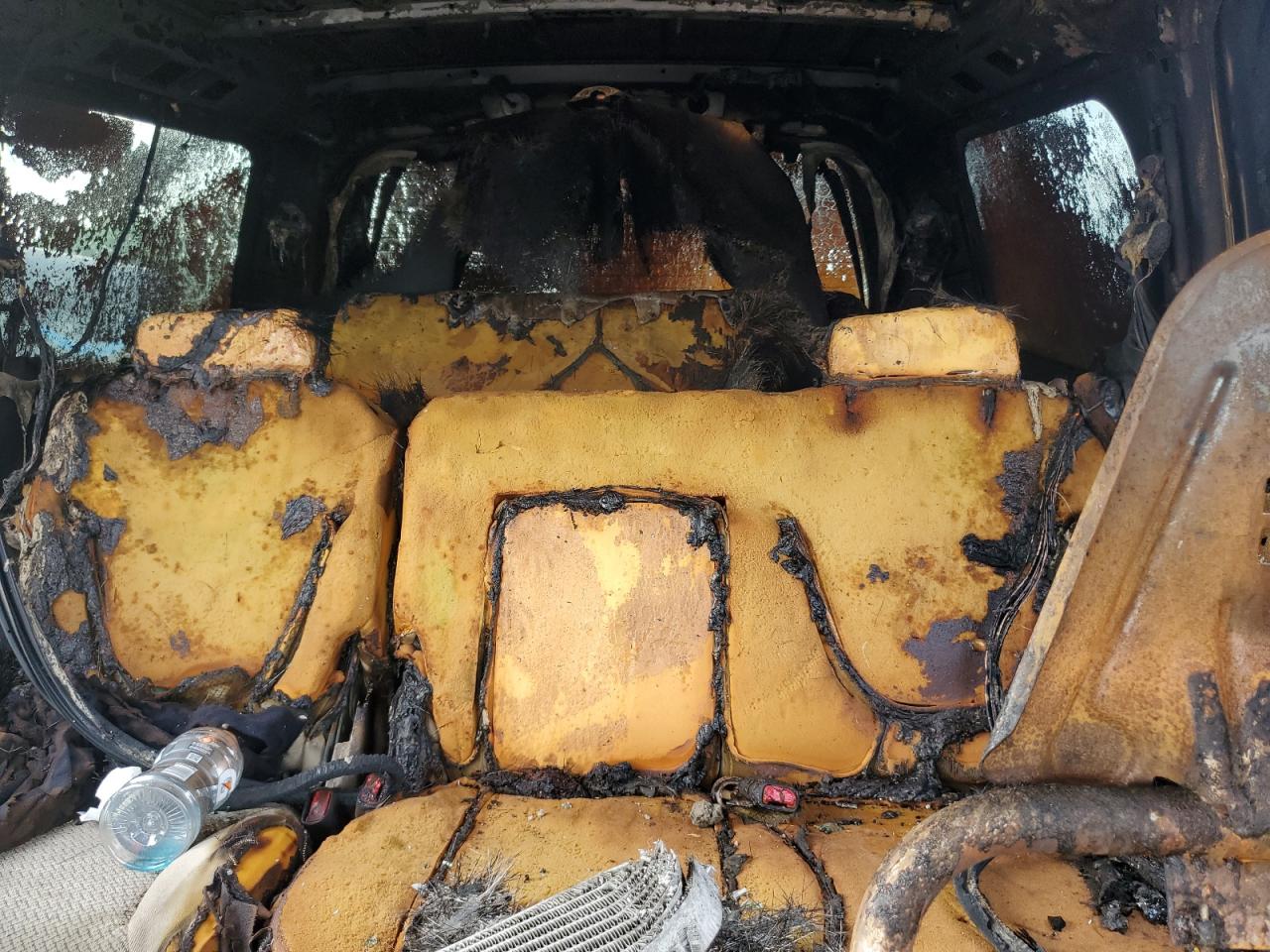 1FMRU1560YLC19416 2000 Ford Expedition Xlt