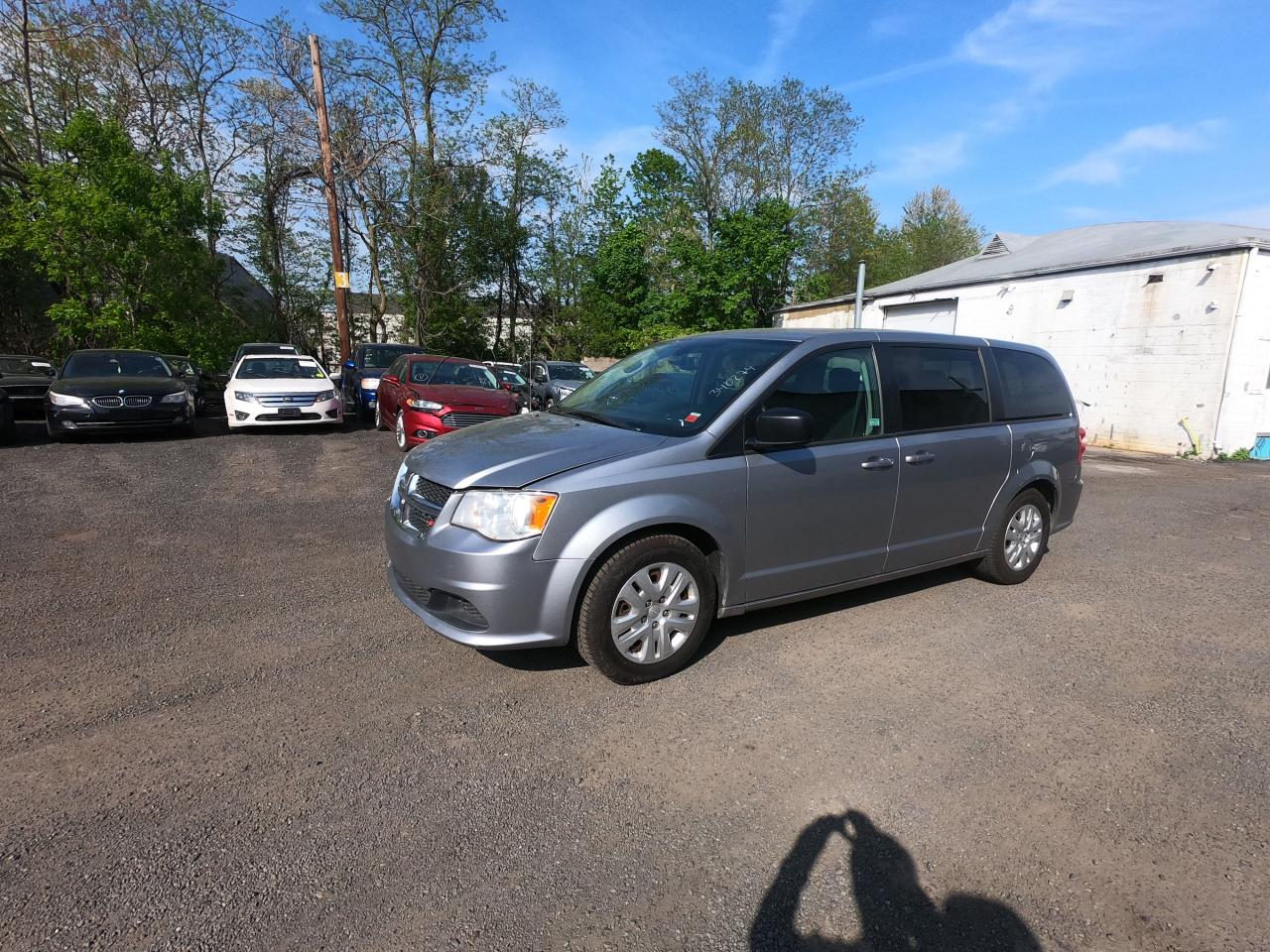 2018 Dodge Grand Caravan Se vin: 2C4RDGBG6JR340274