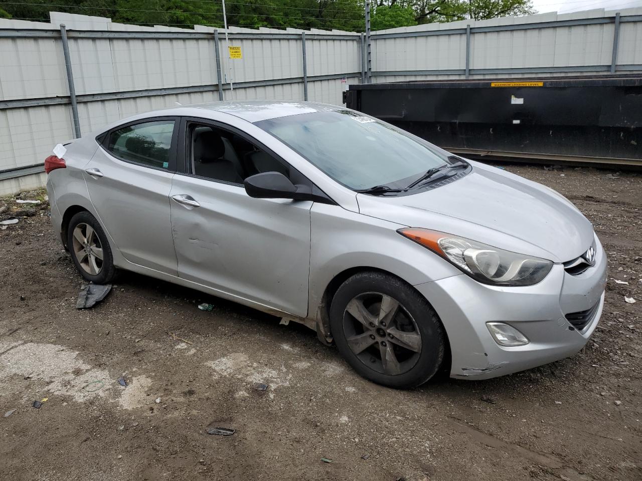 KMHDH4AE2DU675662 2013 Hyundai Elantra Gls