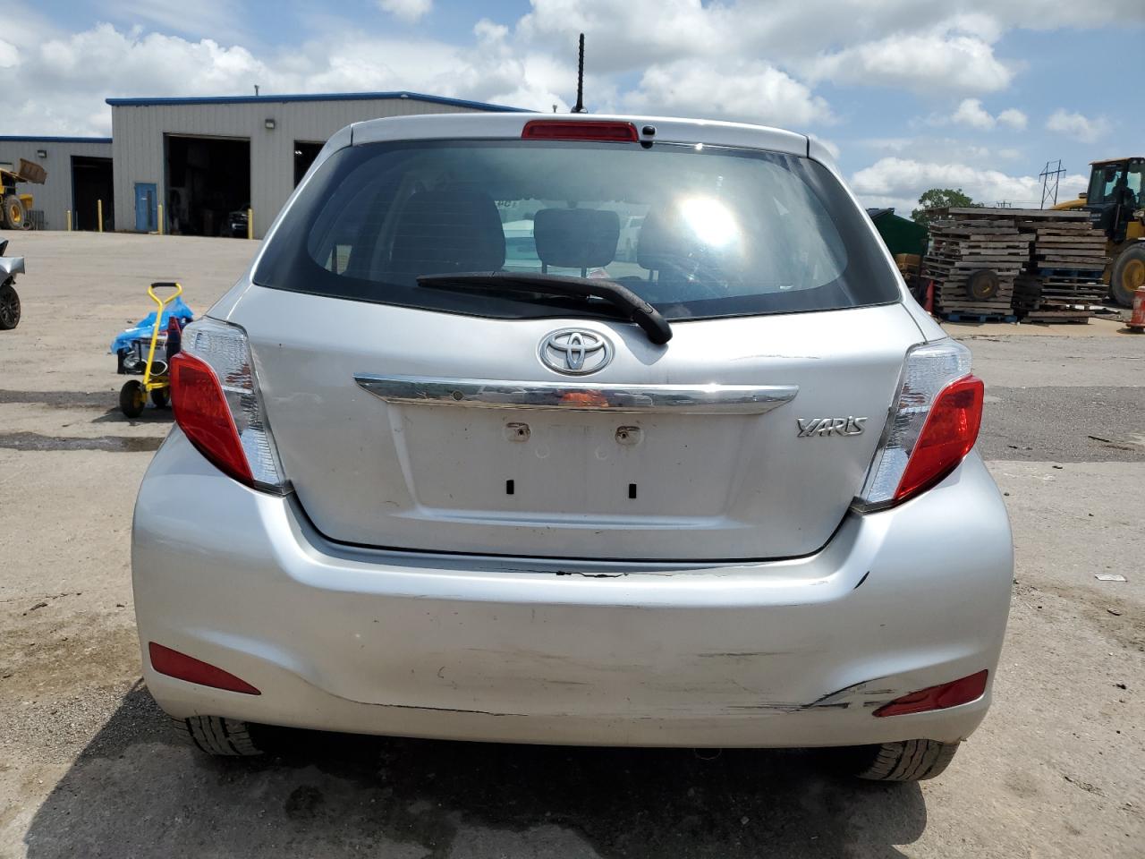 VNKKTUD32EA008184 2014 Toyota Yaris