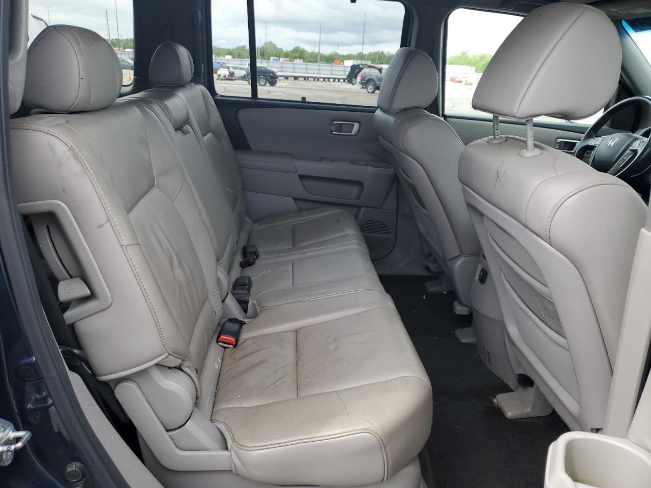 5FNYF4H84AB025361 2010 Honda Pilot Touring